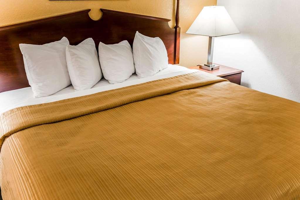 Hotel La Quinta & By Wyndham I-95 Fayetteville